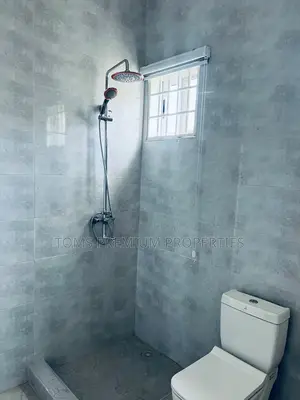 3bdrm House in Richfield, Ashaley Botwe for rent