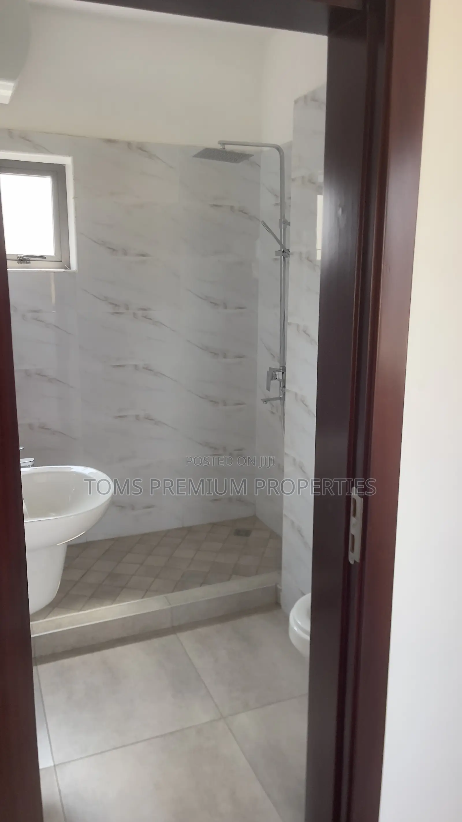 2bdrm Duplex in Cpl, Ashaley Botwe for rent