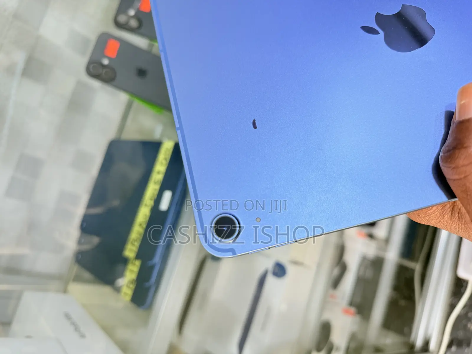 New Apple iPad Air (2022) 64 GB Blue