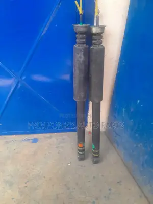 Toyota Echo Or Yaris 2006 Back Shocks Absorbers