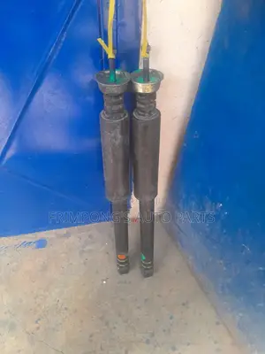 Toyota Echo Or Yaris 2006 Back Shocks Absorbers