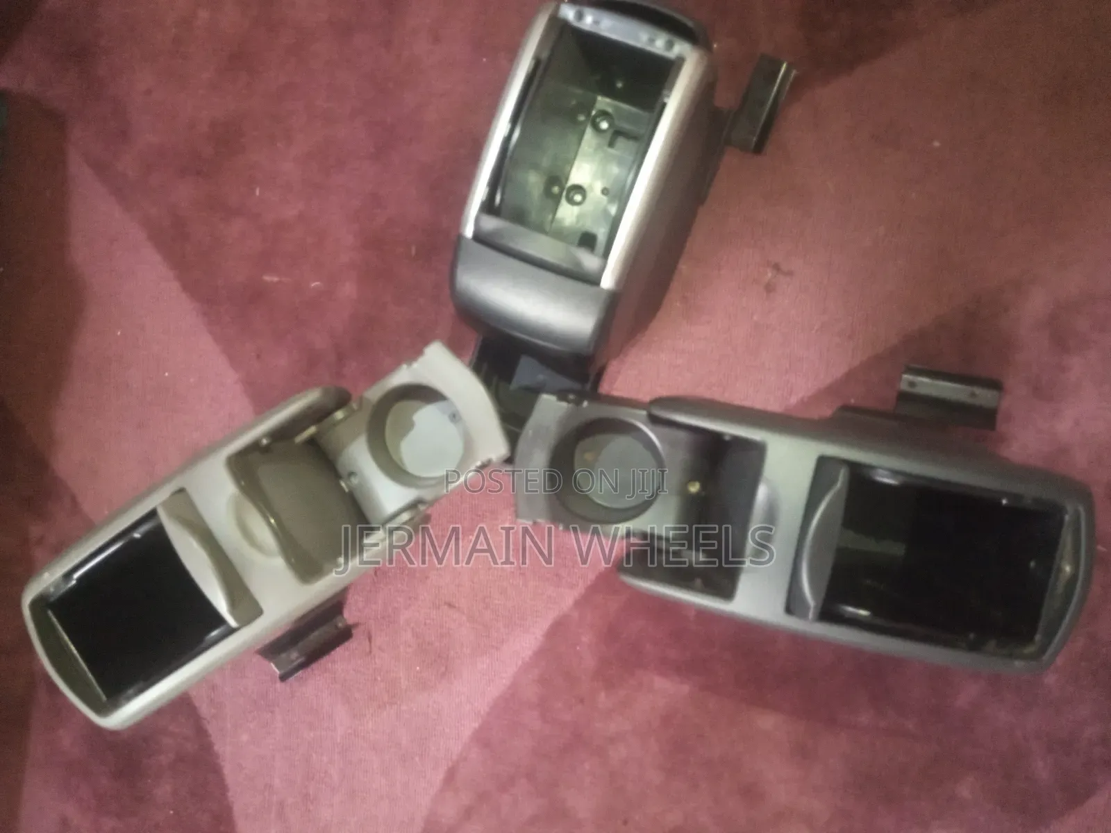 Toyota Vitz or Toyota Yaris Arm Rest for All Model Type.