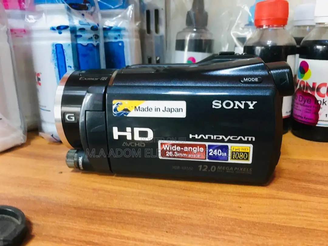 Sony HDR-XR550: Capture Life's Moments in Stunning 1080p HD