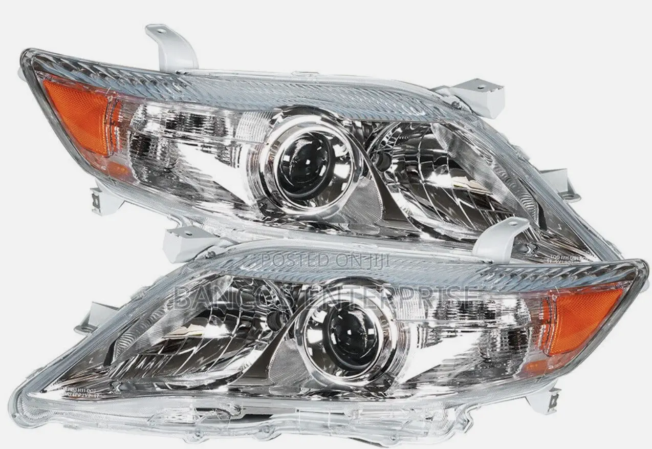 Toyota Camry 2010-2011 Head Light.