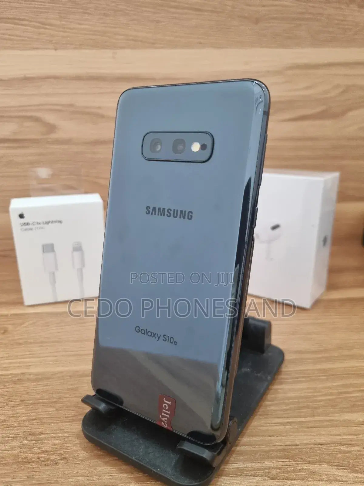 Samsung Galaxy S10e 128 GB Black