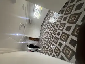 2bdrm Apartment in Bee Decor & Homes, Adenta for rent