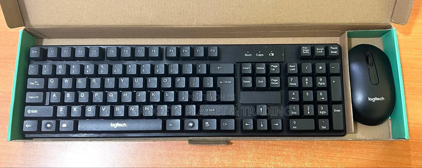Logitech Wireless Keyboard and Mouse Combo Set - MK290
