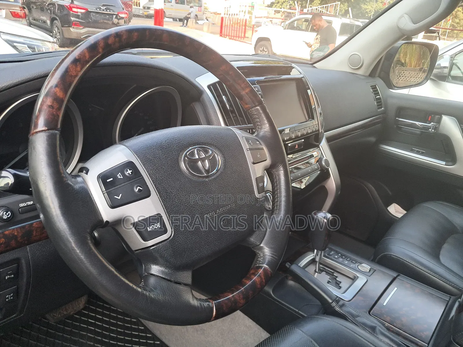 Toyota Land Cruiser 4.5 V8 DSL 2015 Black