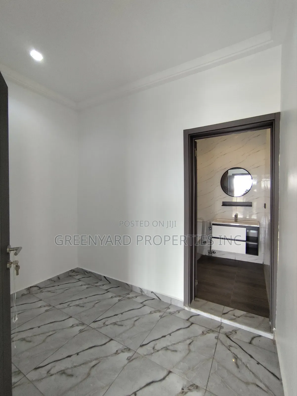4bdrm Duplex in Ogbojo, East Legon for sale