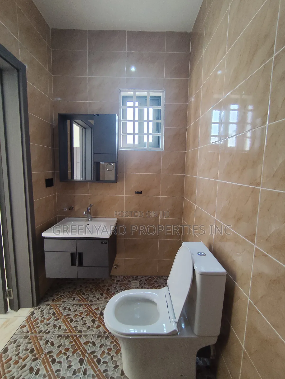 4bdrm Duplex in Ogbojo, East Legon for sale