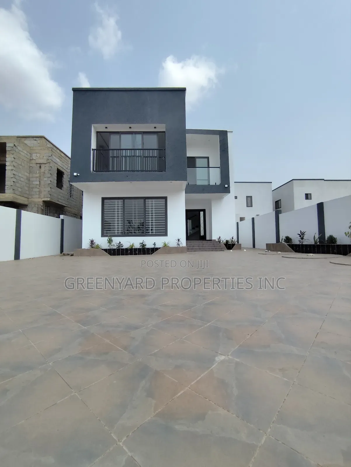 4bdrm Duplex in Ogbojo, East Legon for sale
