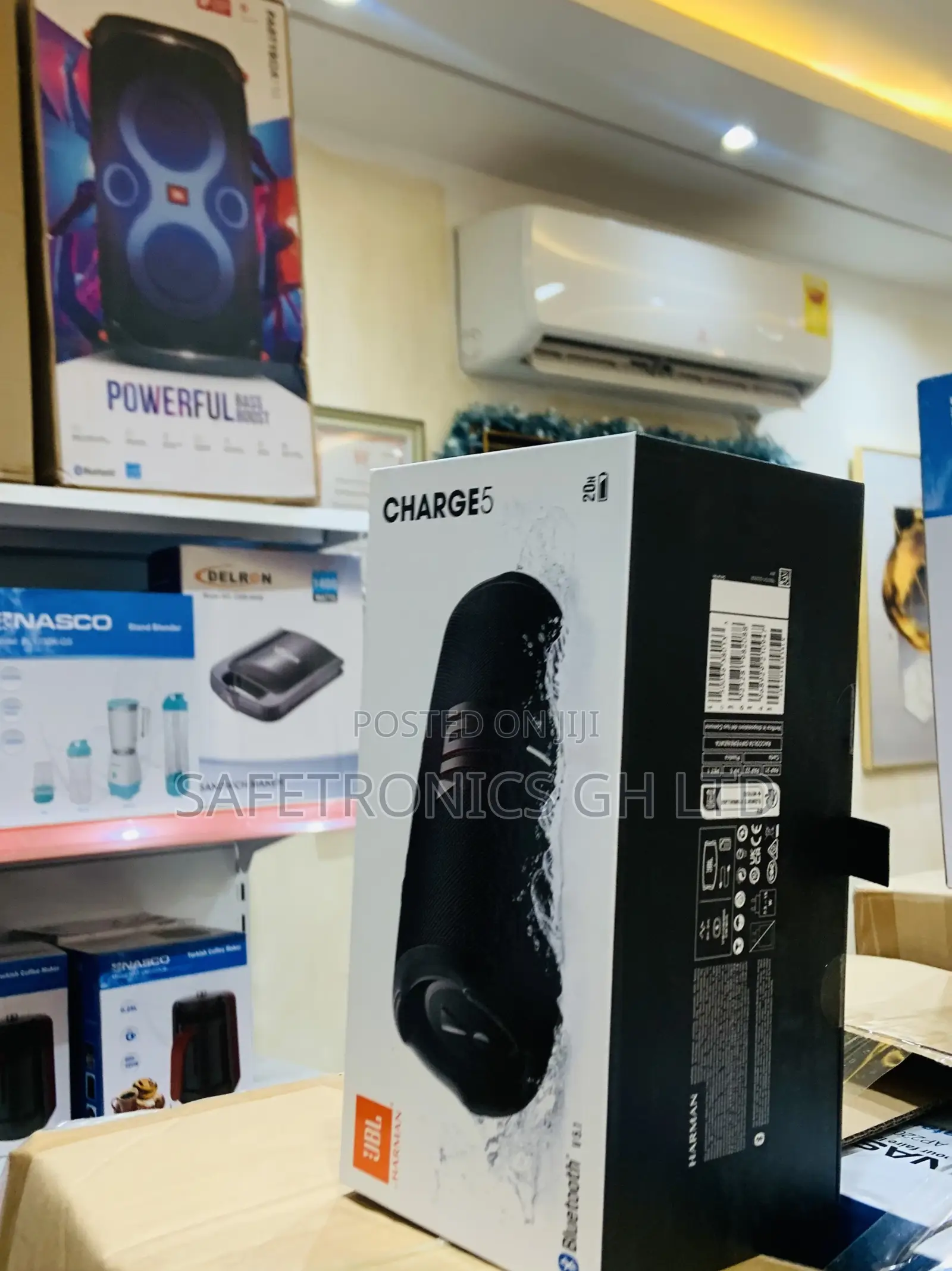 Correct JBL Bluetooth Black Charge 5 Speaker
