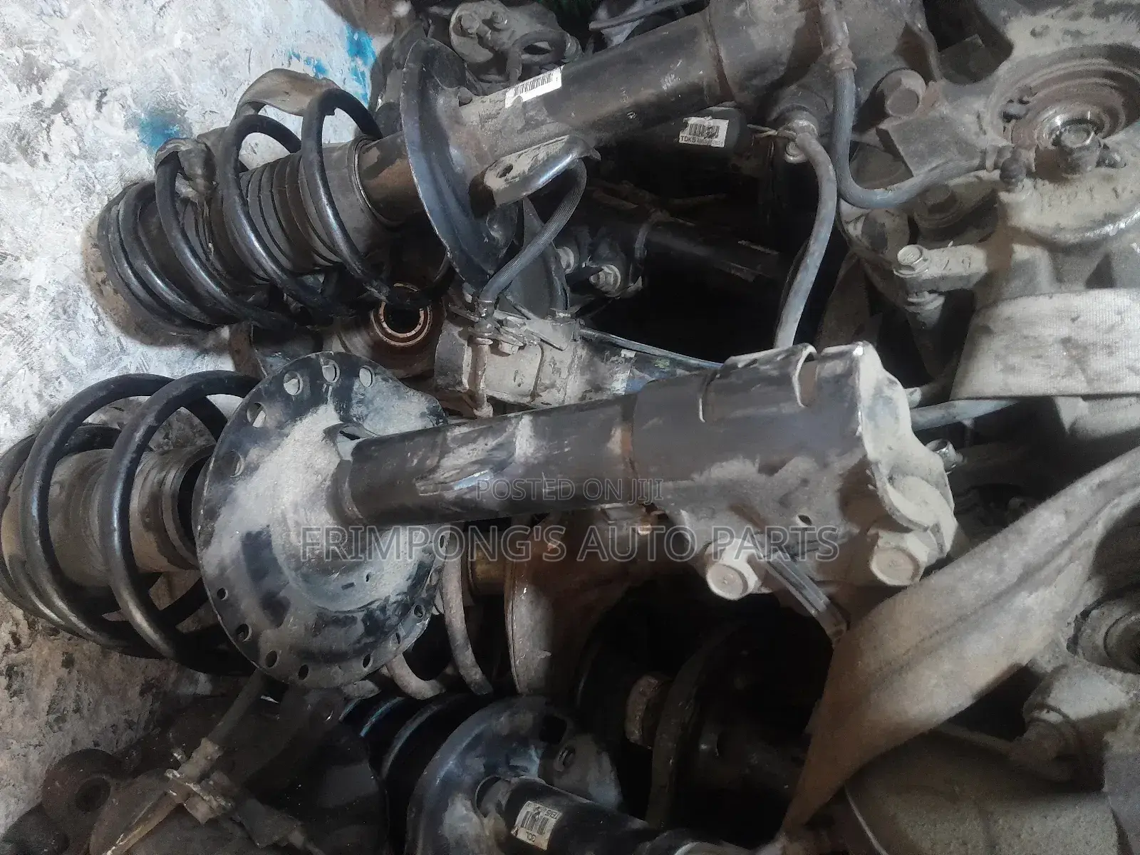 Outlender 2019 Front Shocks Absorbers