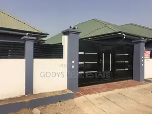2bdrm Apartment in New Market, Kasoa for rent