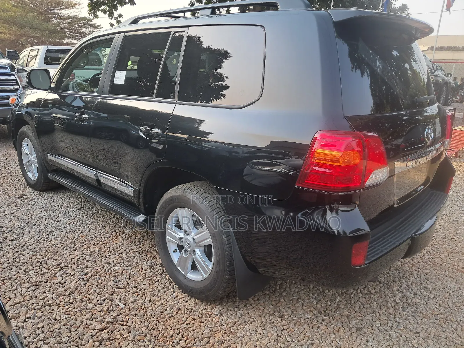 Toyota Land Cruiser 5.7 V8 2014 Black