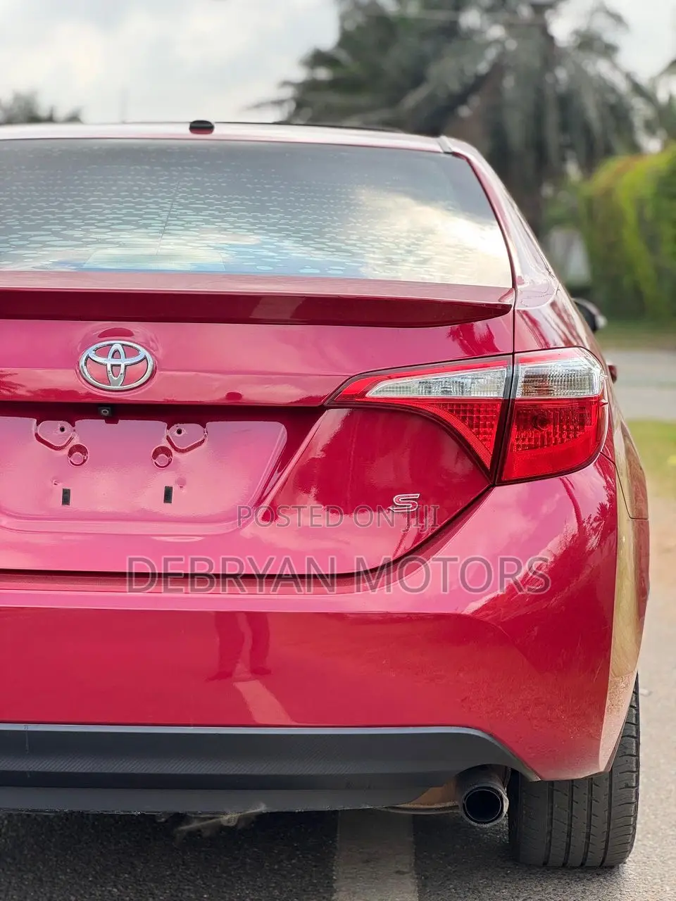 Toyota Corolla S 4dr Sedan (1.8L 4cyl CVT) 2016 Red