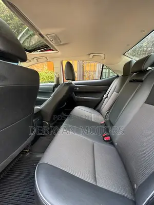Toyota Corolla S 4dr Sedan (1.8L 4cyl CVT) 2016 Red