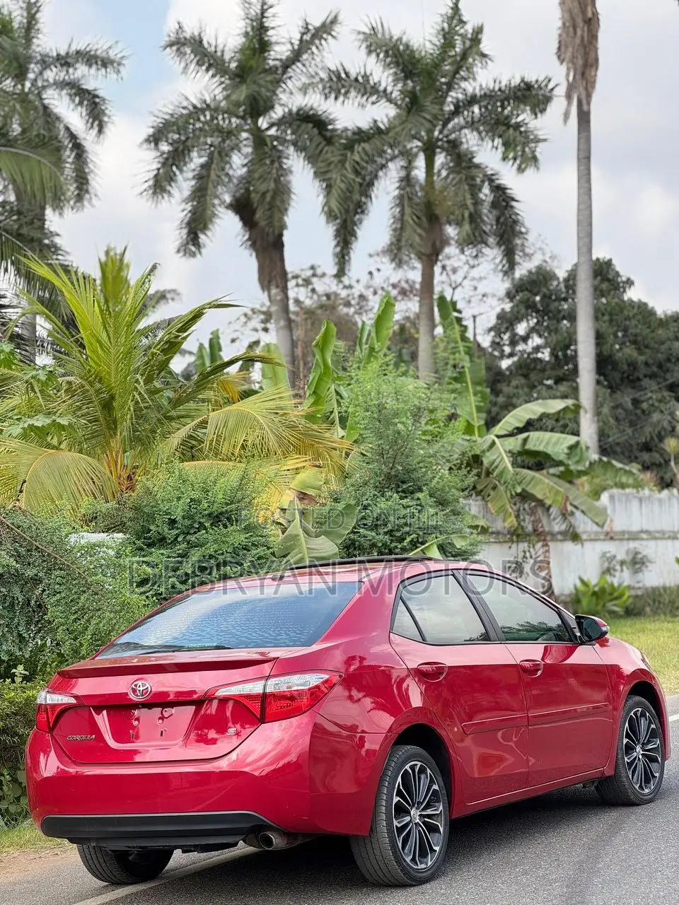 Toyota Corolla S 4dr Sedan (1.8L 4cyl CVT) 2016 Red