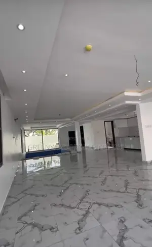 4bdrm Duplex in American House, East Legon for sale