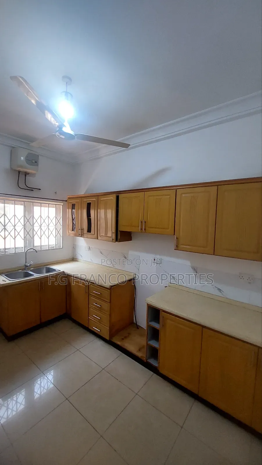 3bdrm House in Kg Franco Properties, Spintex for rent