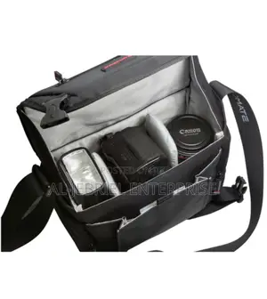 Promate Arco-M Compact DSLR Camera Shoulder Bag