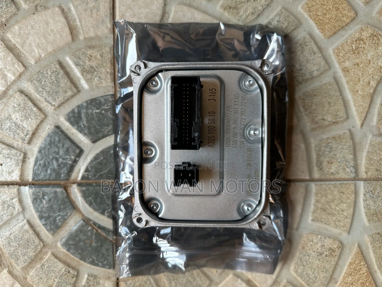 C300 Head Lamp Chargers Available