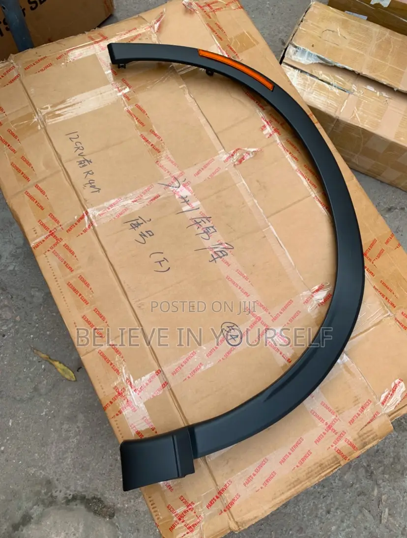 Honda CRV 2023,2024,2025 Fender Moulding With Reflector