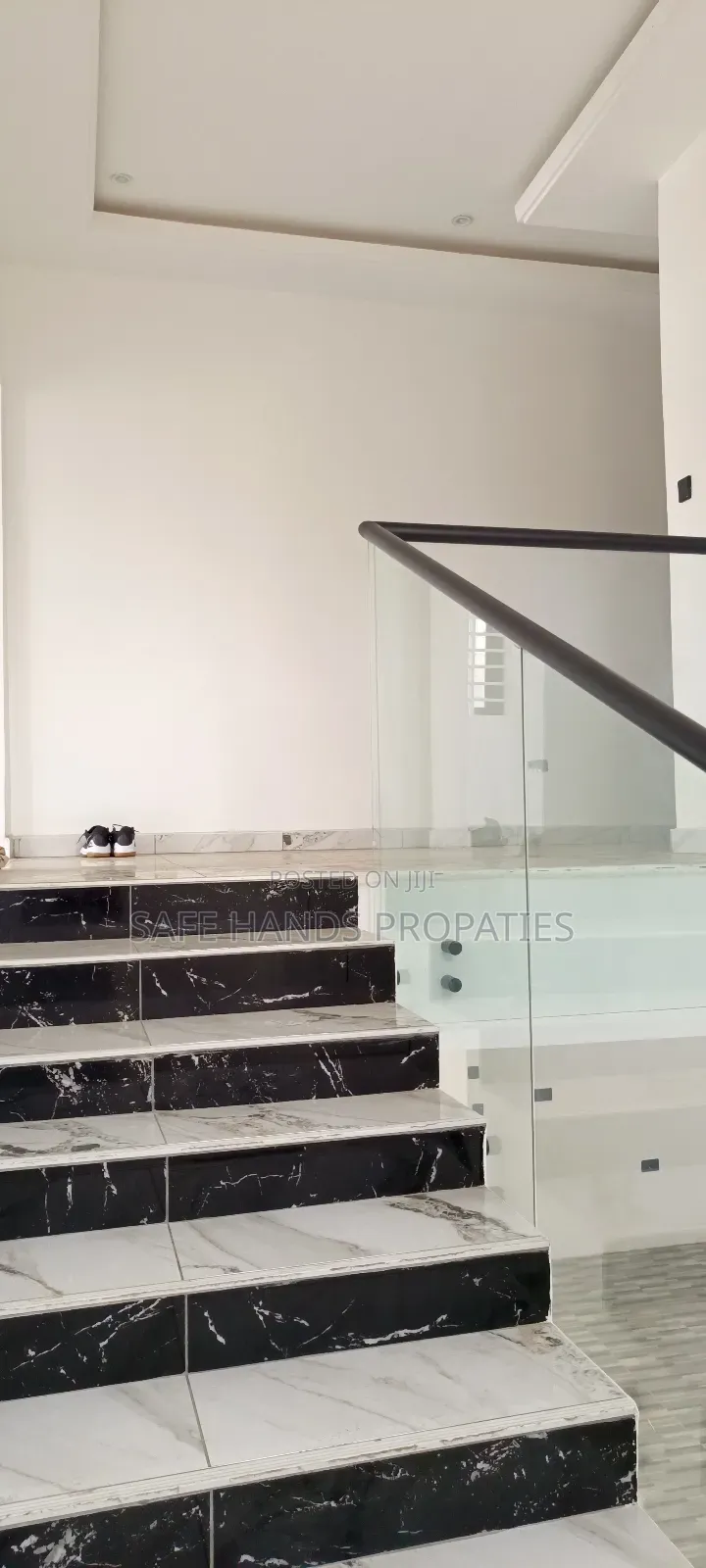 Furnished 5bdrm House in Ability, Accra Metropolitan for sale