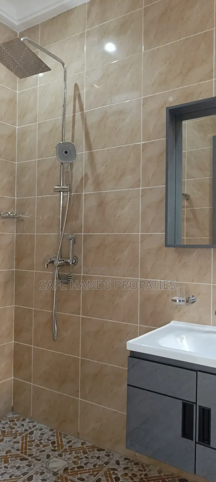 Furnished 5bdrm House in Ability, Accra Metropolitan for sale