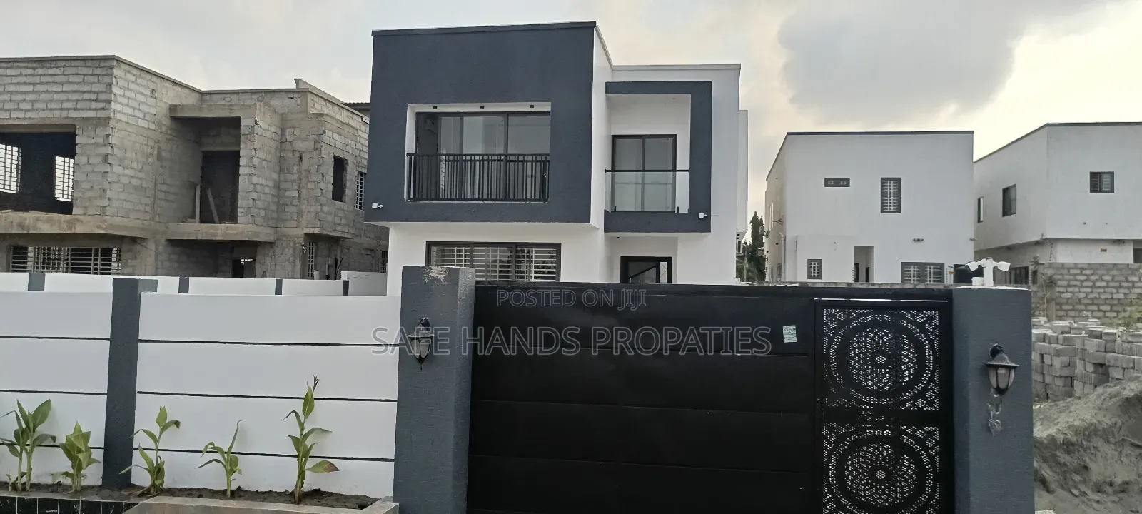Furnished 5bdrm House in Ability, Accra Metropolitan for sale