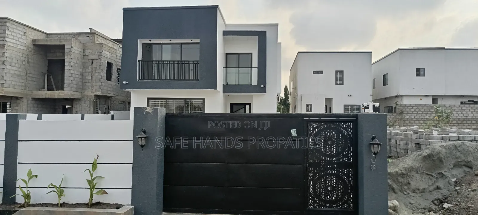 Furnished 5bdrm House in Ability, Accra Metropolitan for sale