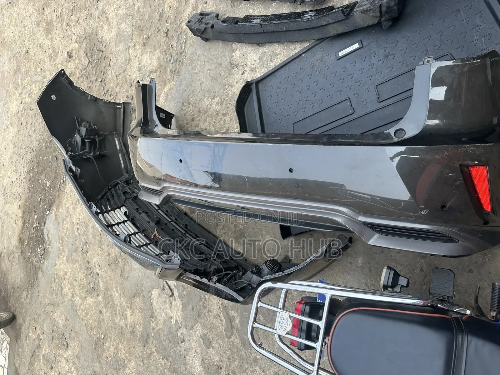 Rx350 2017 To 2021 Back Bumper Complete