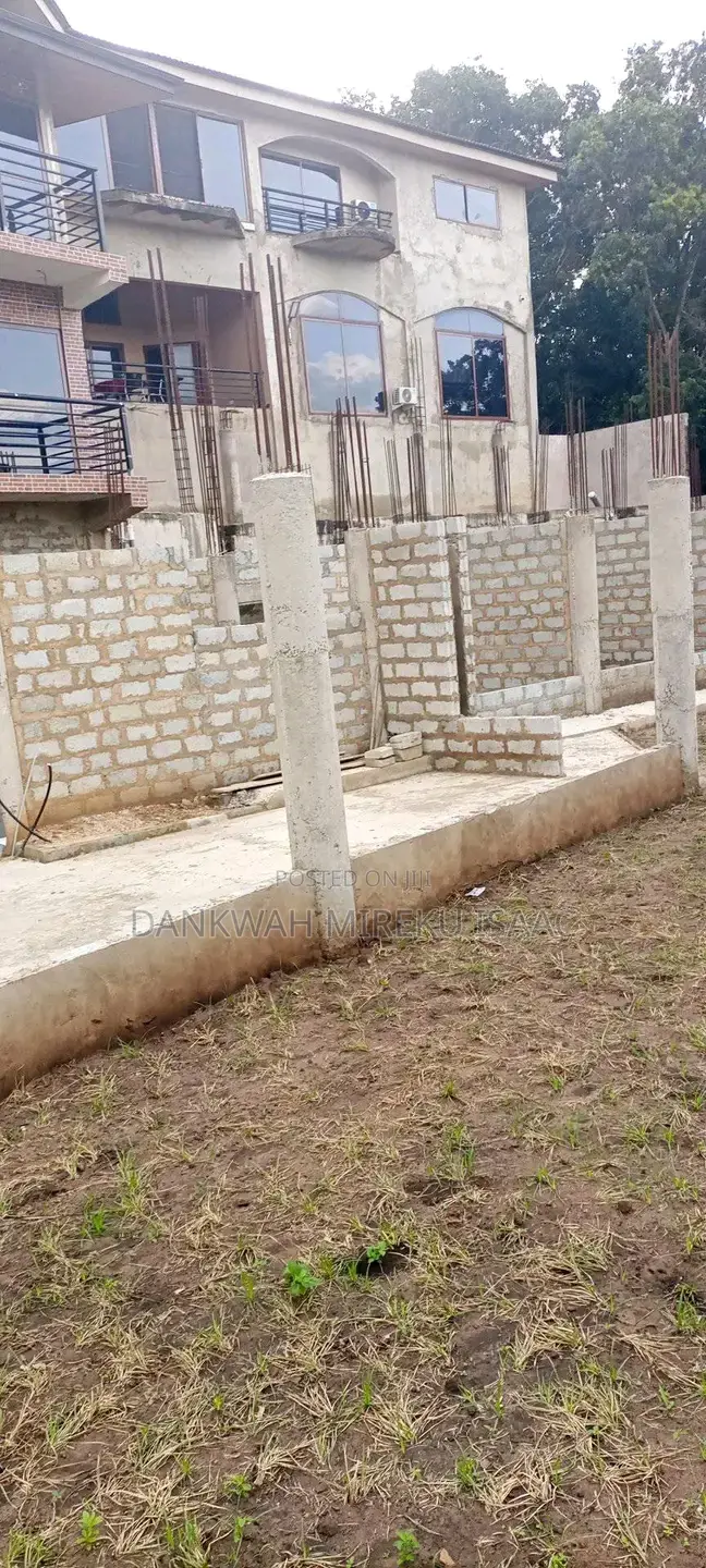 Building Contractor