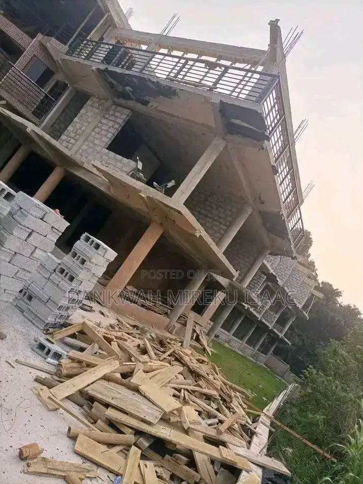 Building Contractor