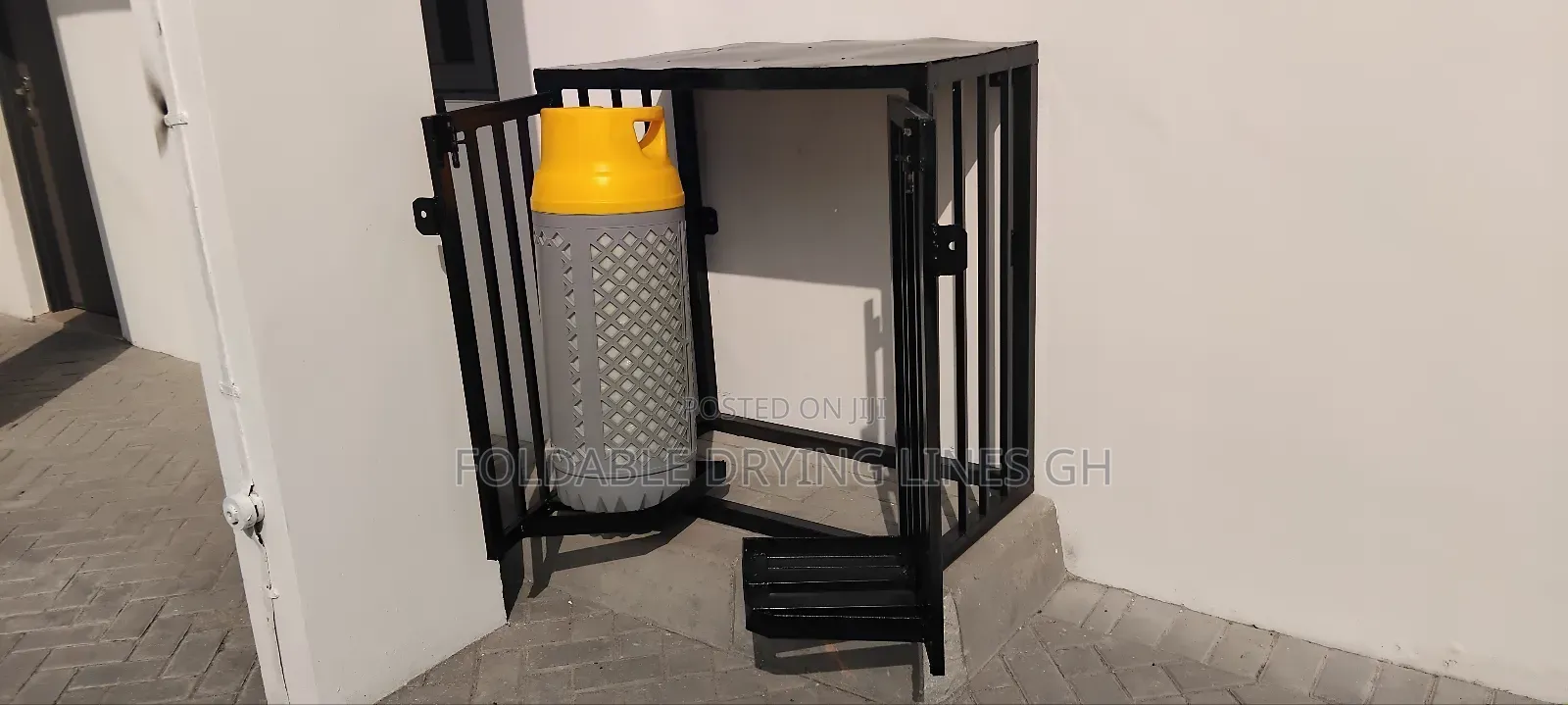 Double Gas Cylinder Cage