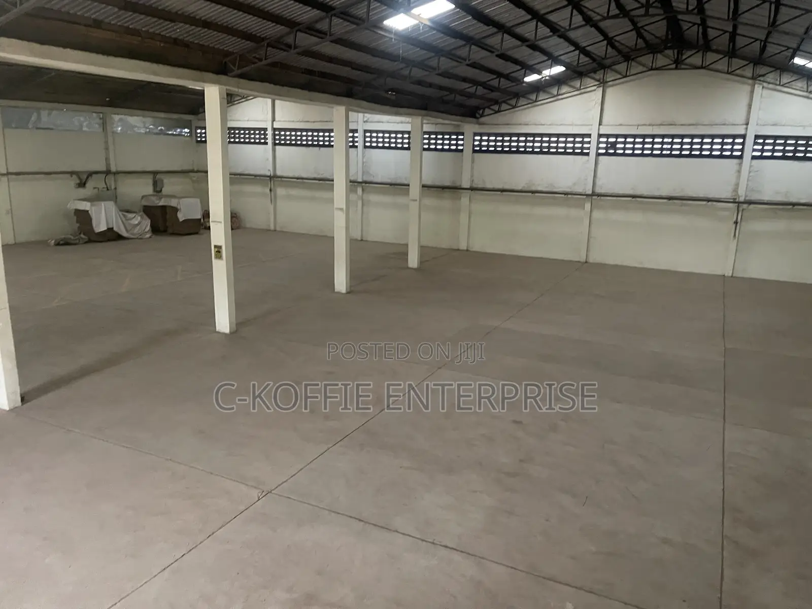 1200sqm Warehouse at Spintex for Rent