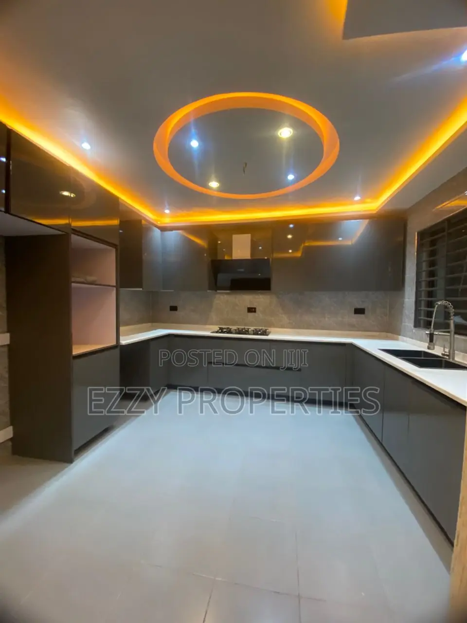 3bdrm House in Lakeside Community 3, Ashaley Botwe for sale