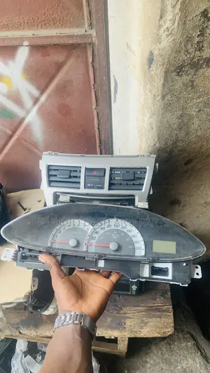 Yaris Meterboard and Ac Vent