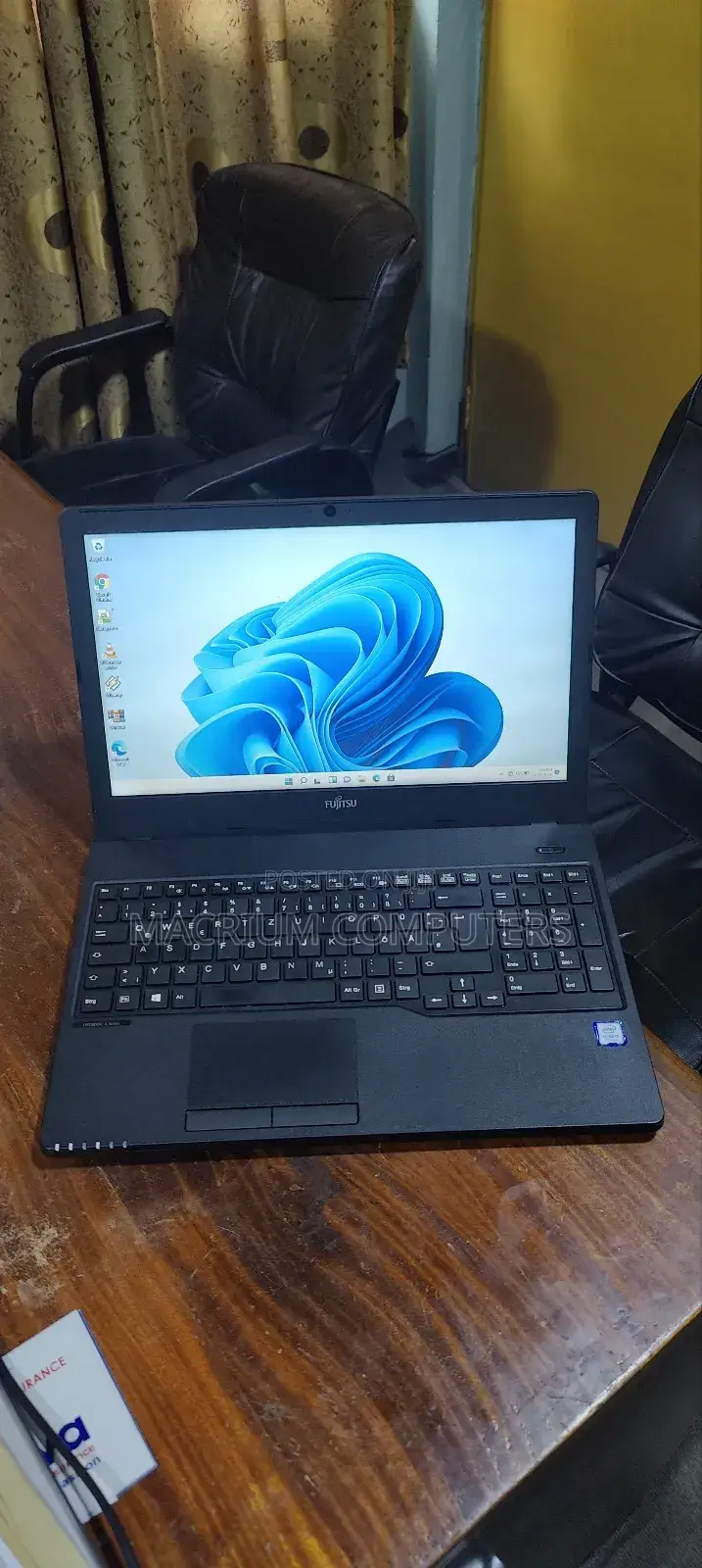 Laptop Fujitsu Lifebook A357 8GB Intel Core i5 SSD 256GB