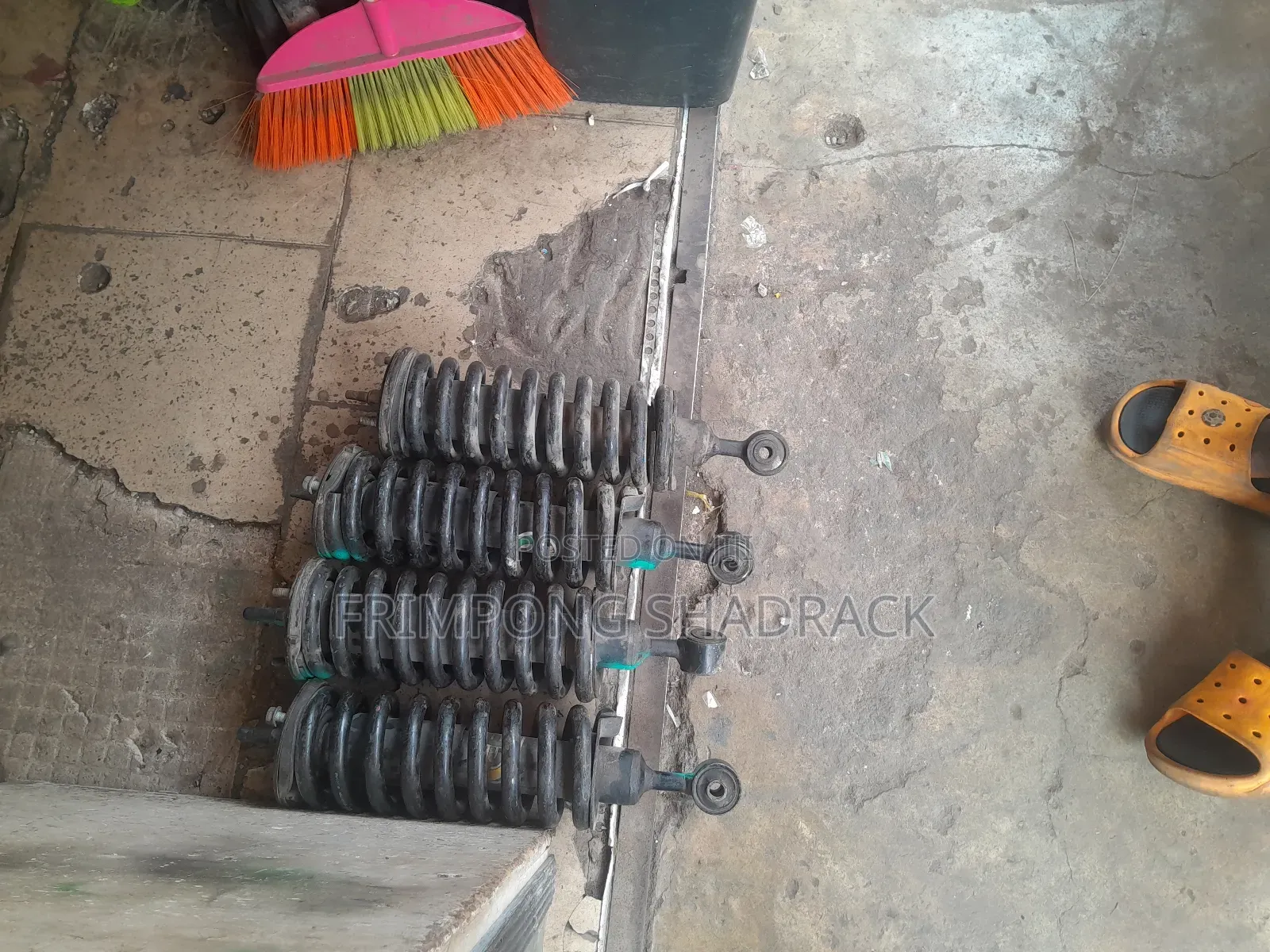 Nissan Pathfinder 2012 Front Shocks Absorbers