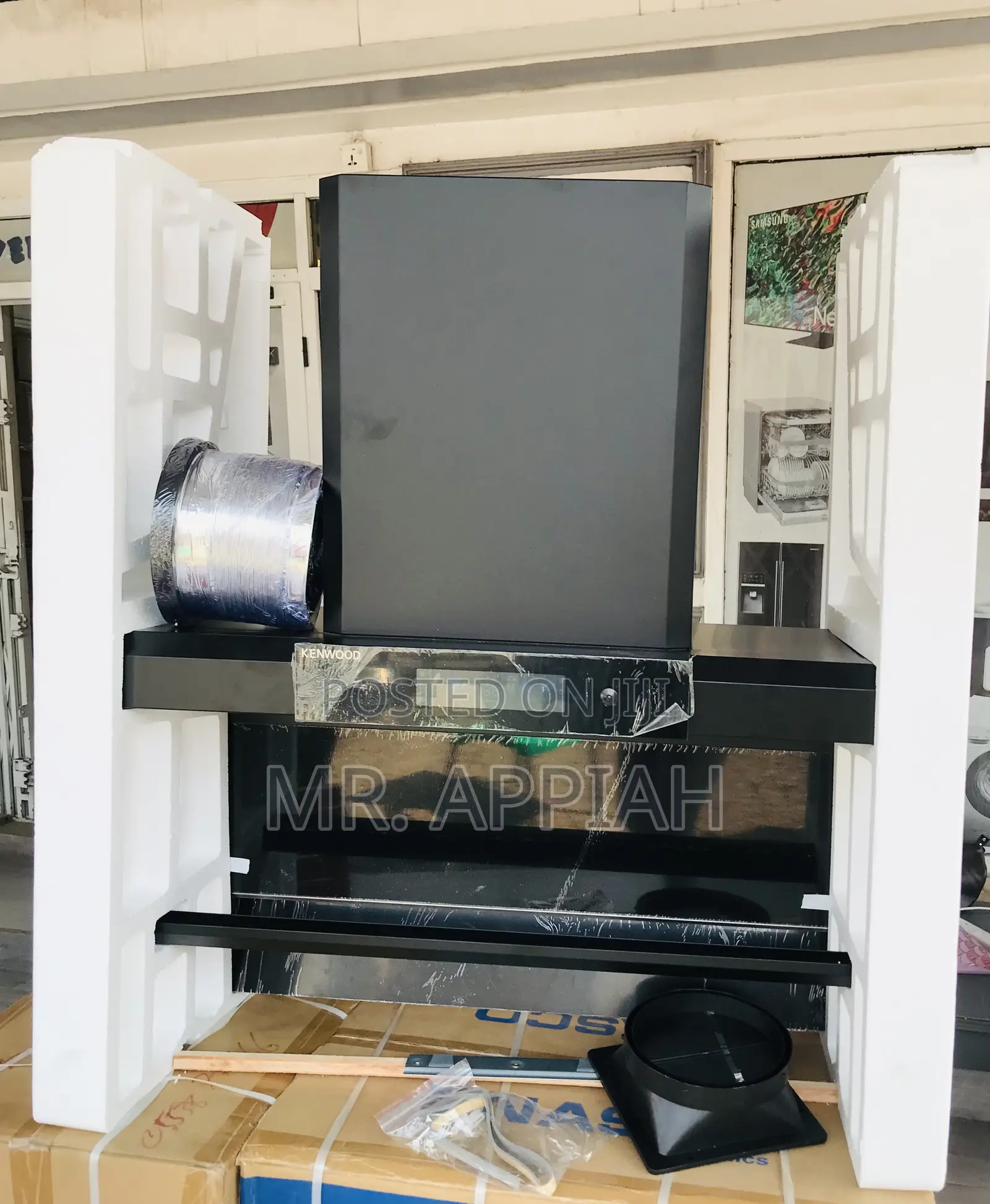 Shop Quality Kenwood 90cm T-Shape Electric Extractor.