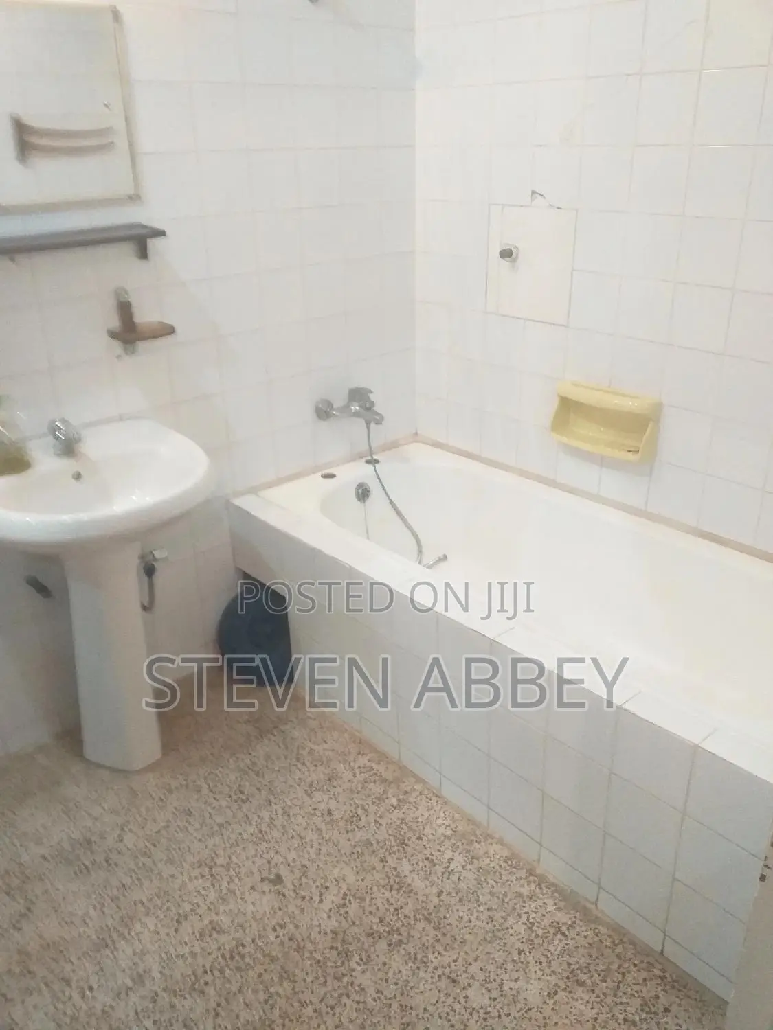 4bdrm House in Adom Agency, Teshie for rent