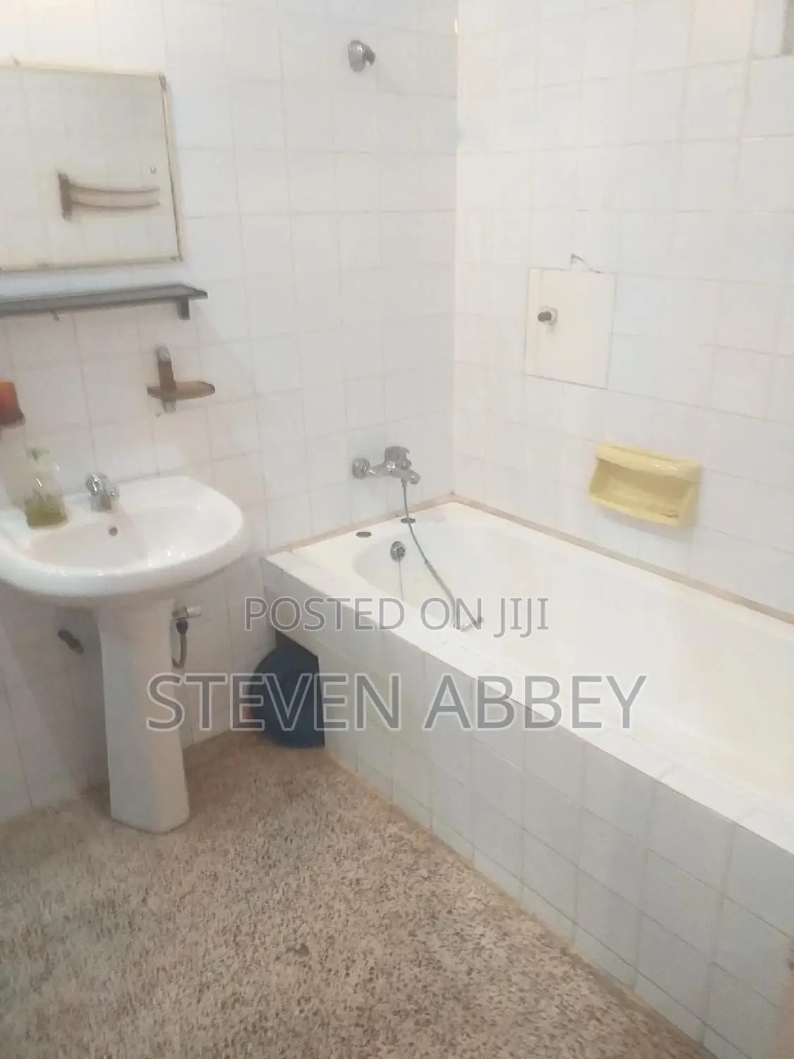 4bdrm House in Adom Agency, Teshie for rent