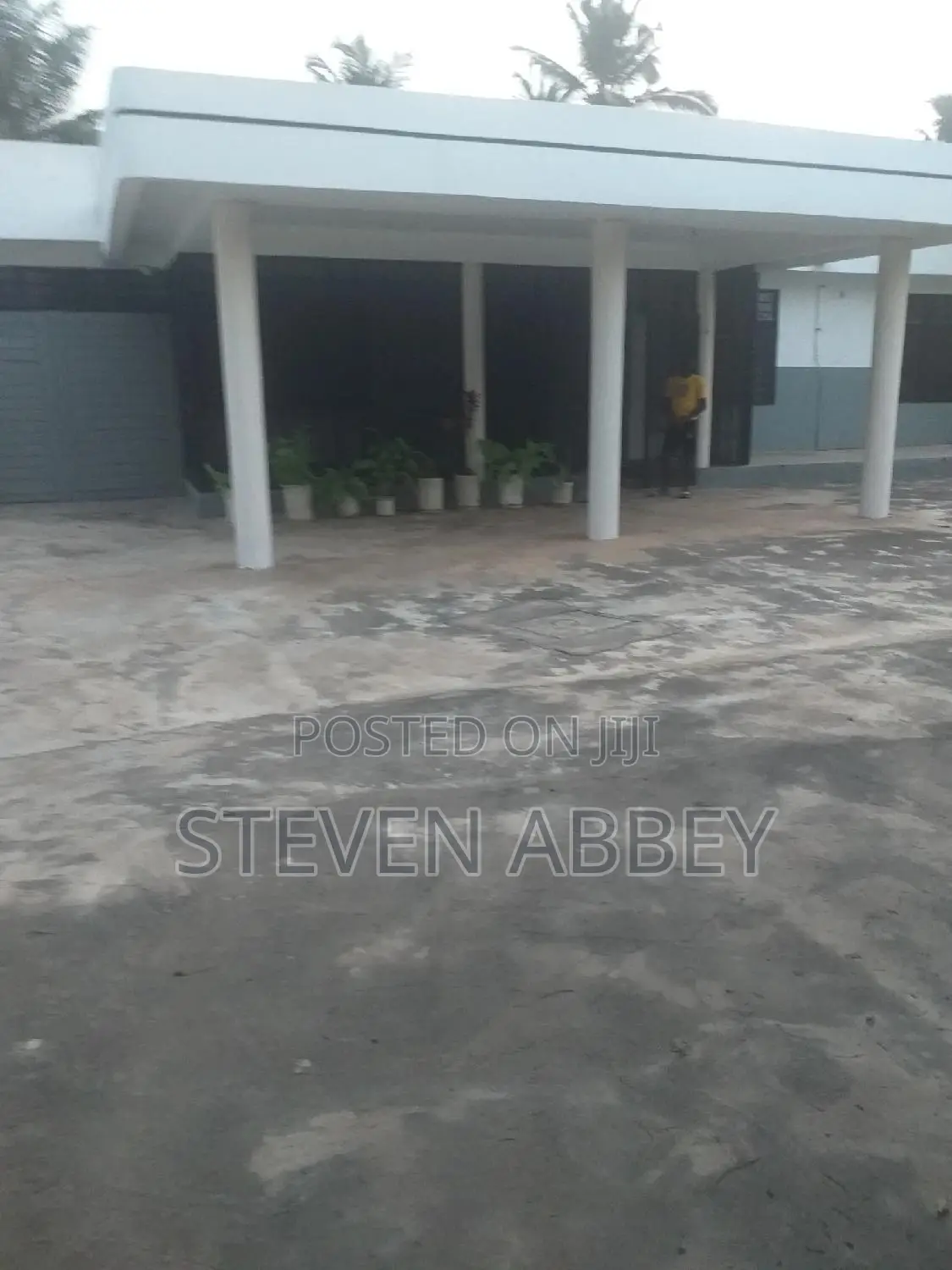 4bdrm House in Adom Agency, Teshie for rent