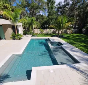 Swimming Pool Constractor