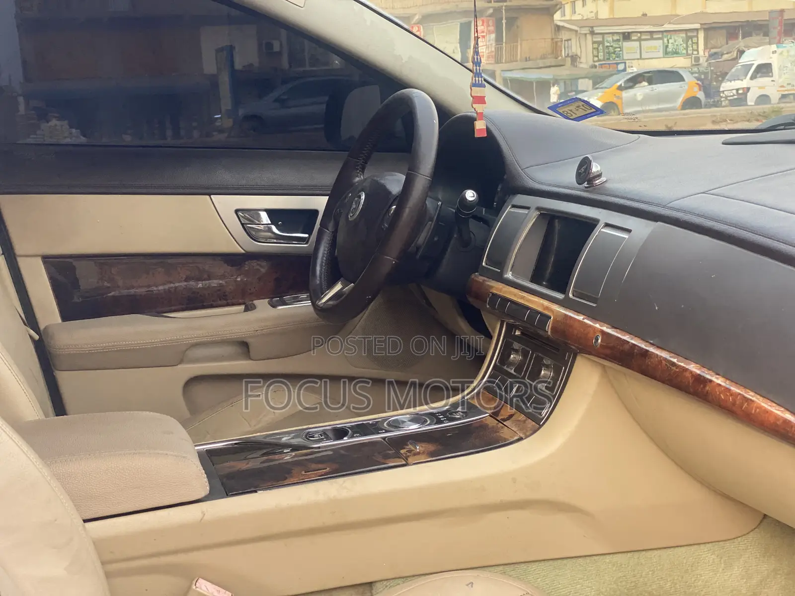 Jaguar XF 2012 White