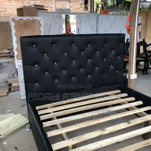 Incendiary Stylish Black Double Bed-frame//  Durable And Luxurious