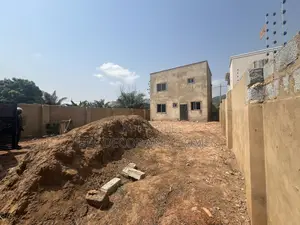 3bdrm House in Bee Decor & Homes, Oyarifa Mall Area for sale