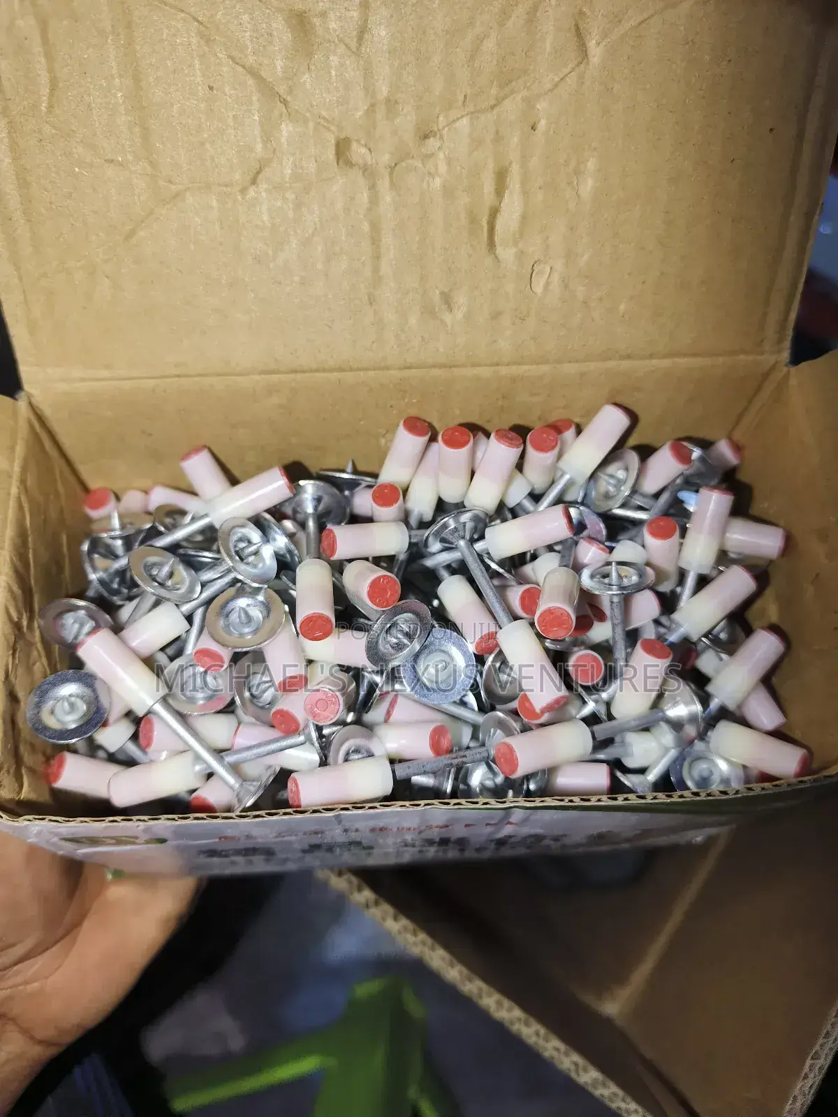 200 Nails for Nail Guns
