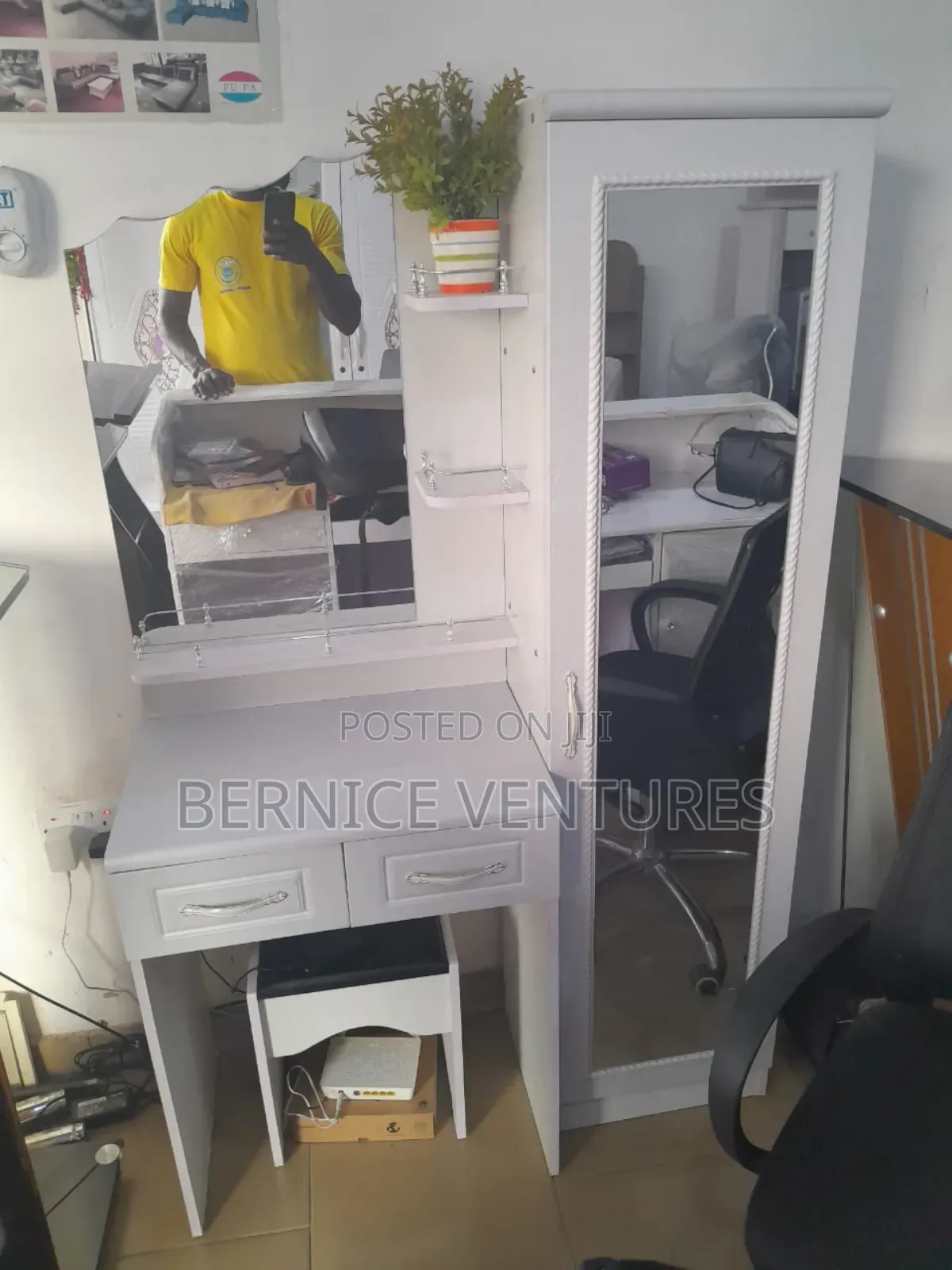 Wardrobe Mirror With Storage